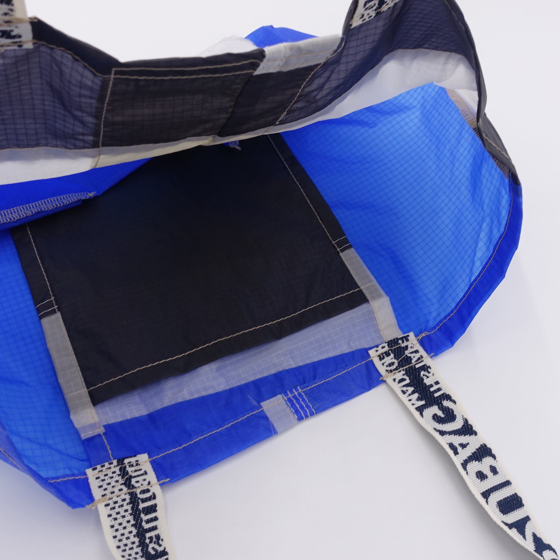 EXCLUSIVE CUT_TOTE M