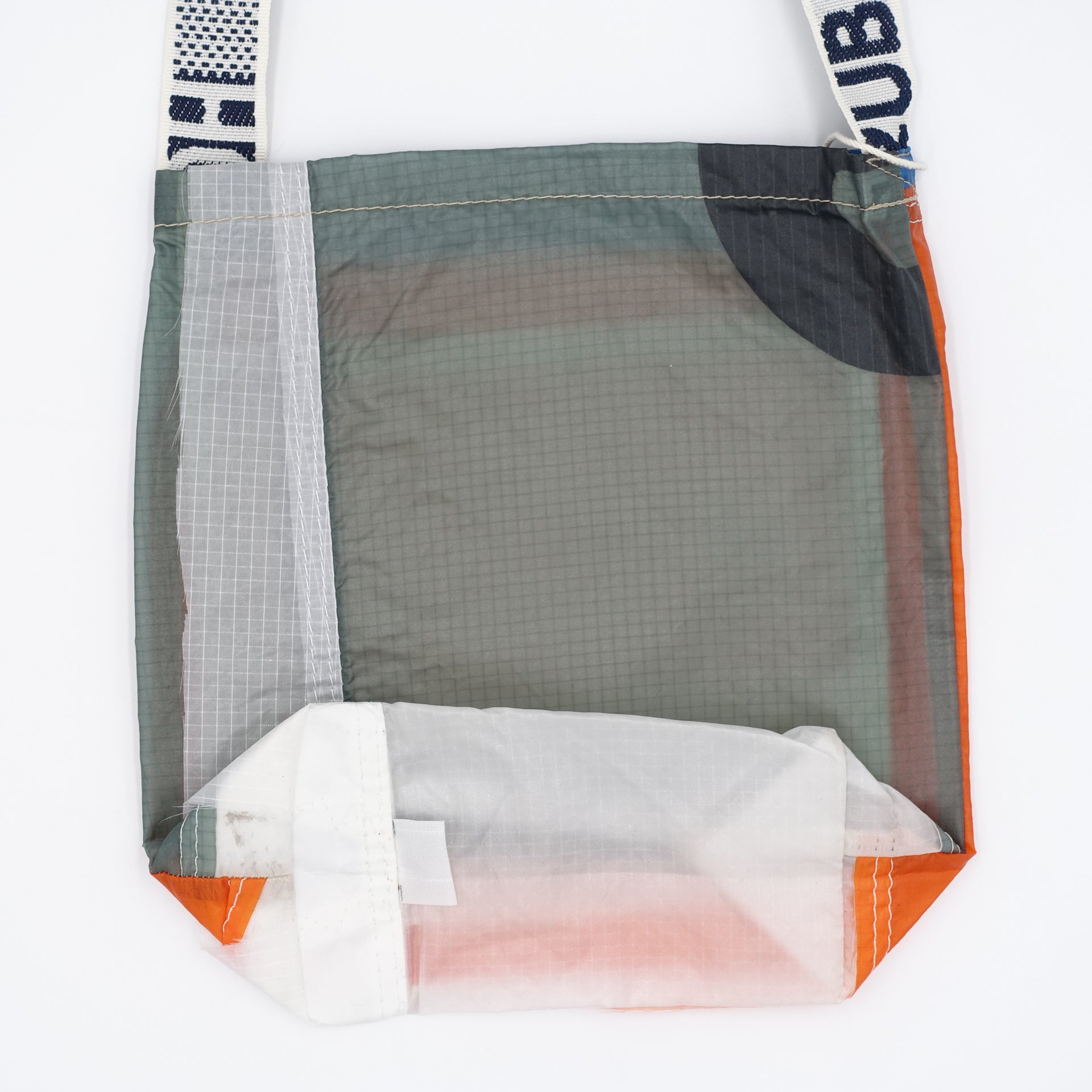 EXCLUSIVE CUT_SACOCHE