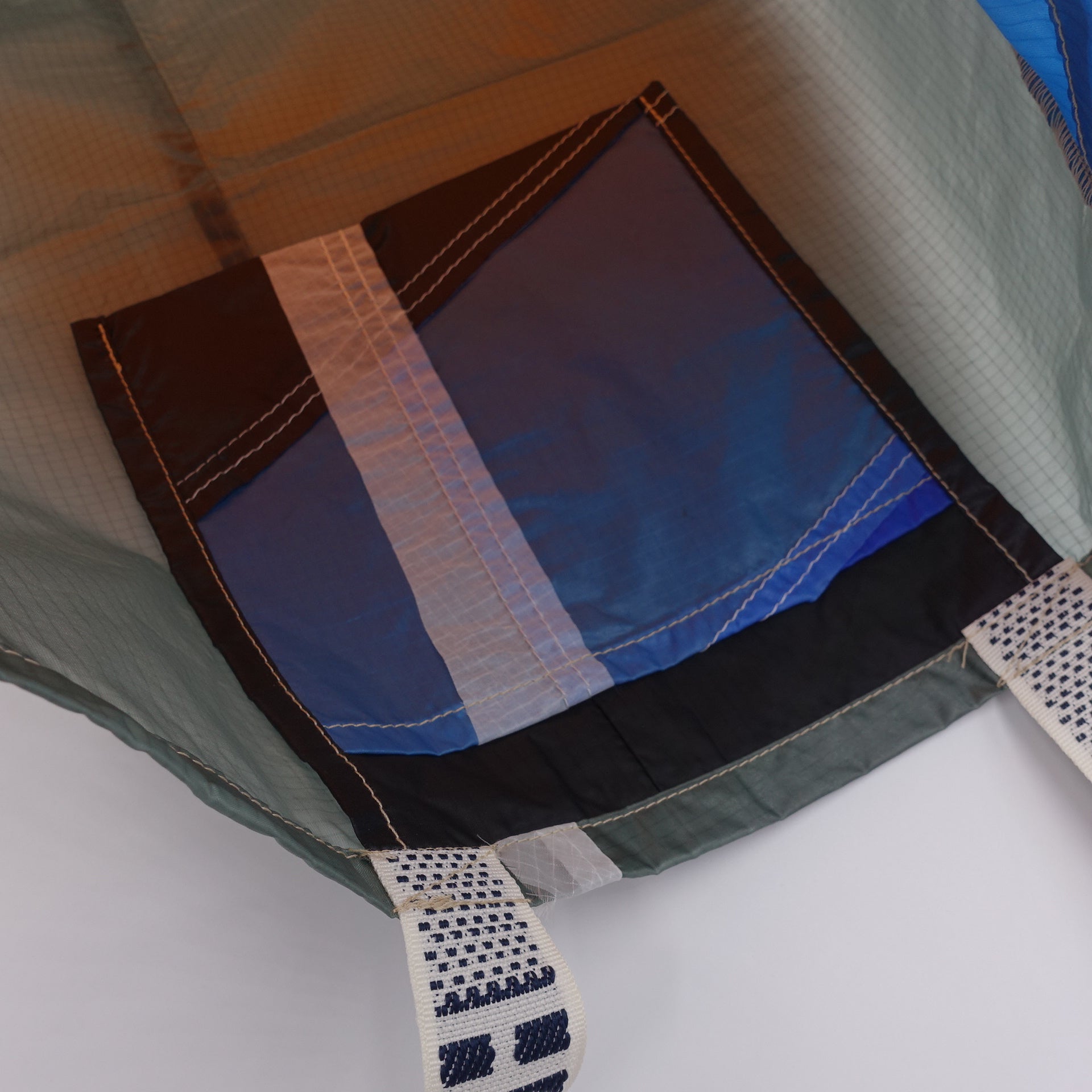 EXCLUSIVE CUT_TOTE L