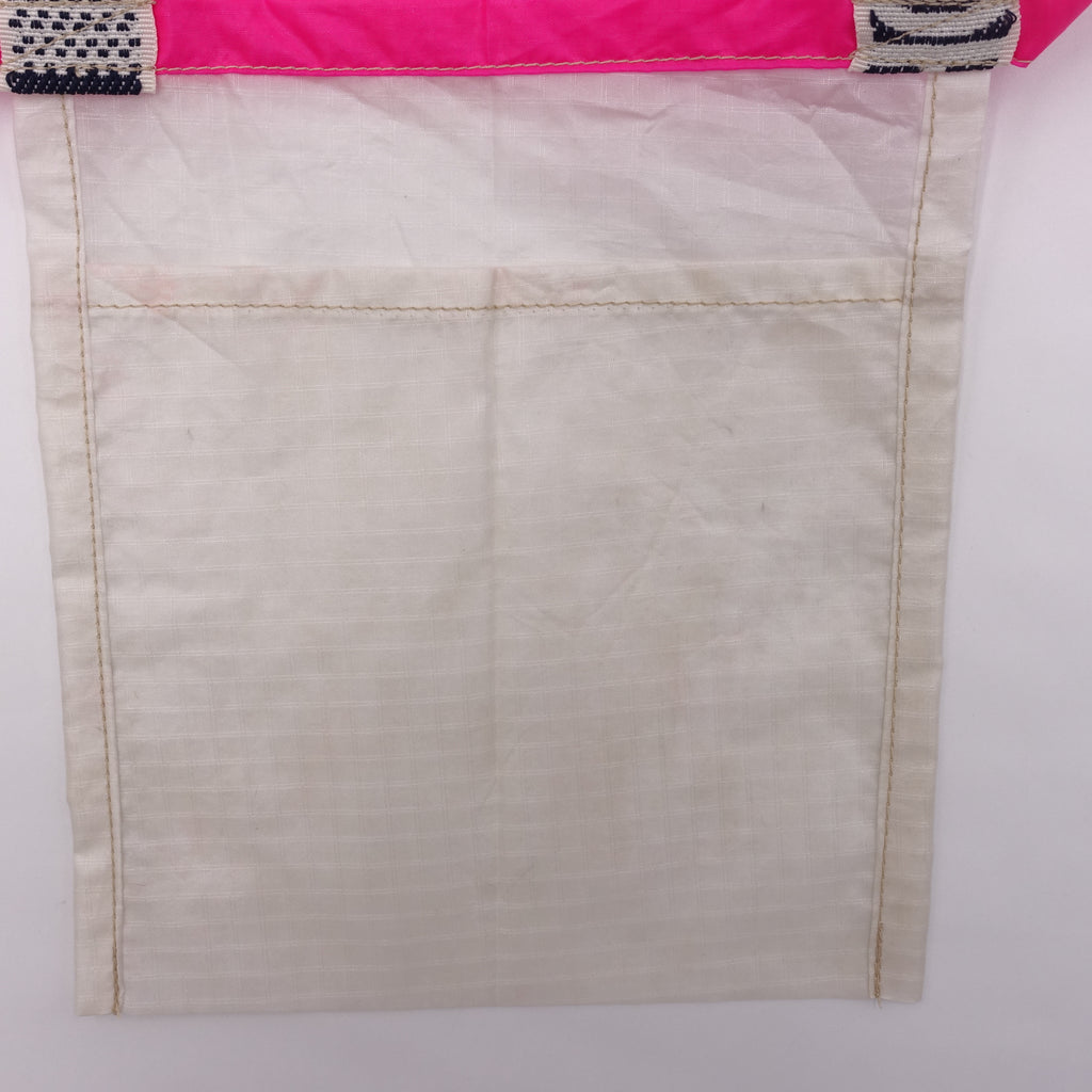 EXCLUSIF CUT_TOTE L