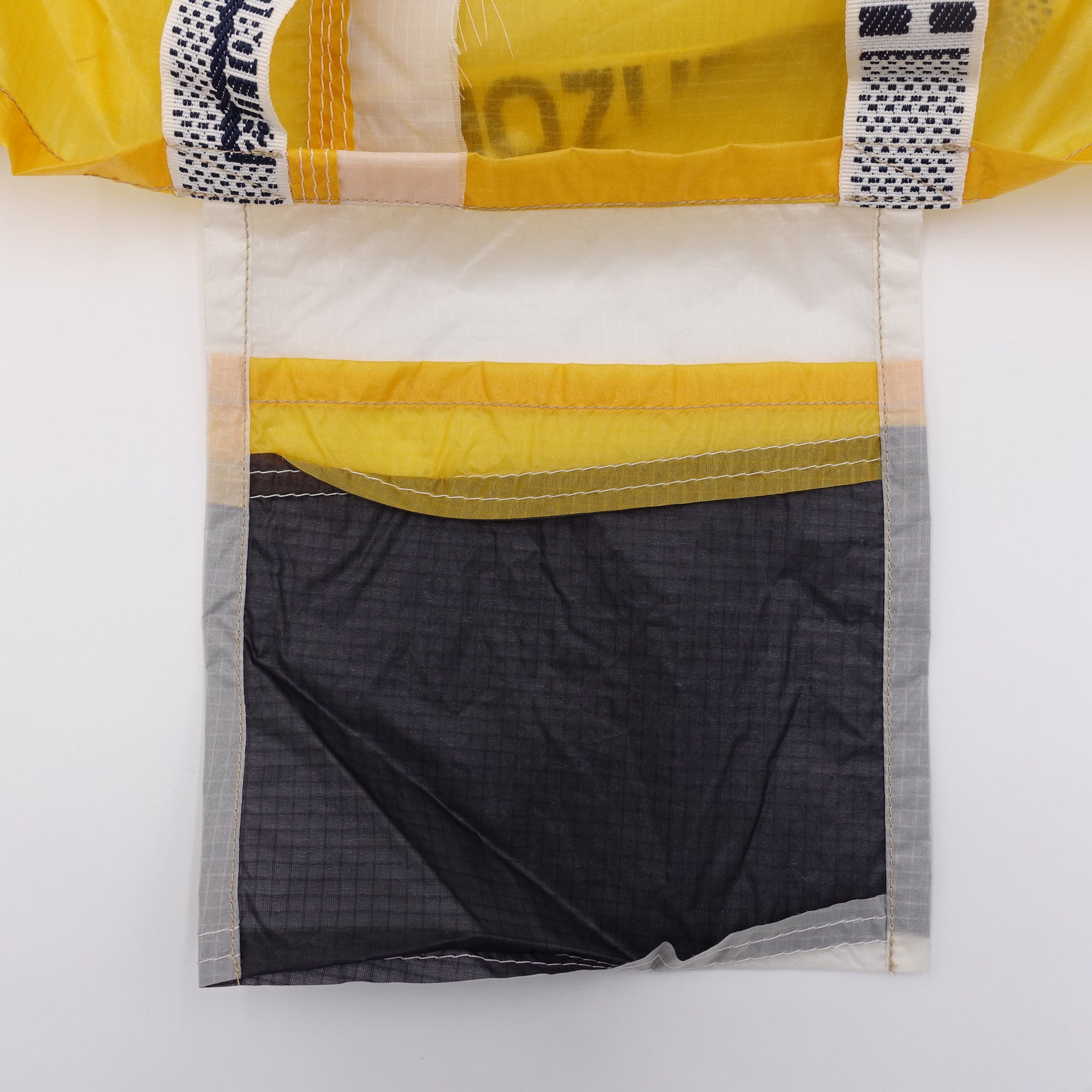 EXCLUSIVE CUT_TOTE M