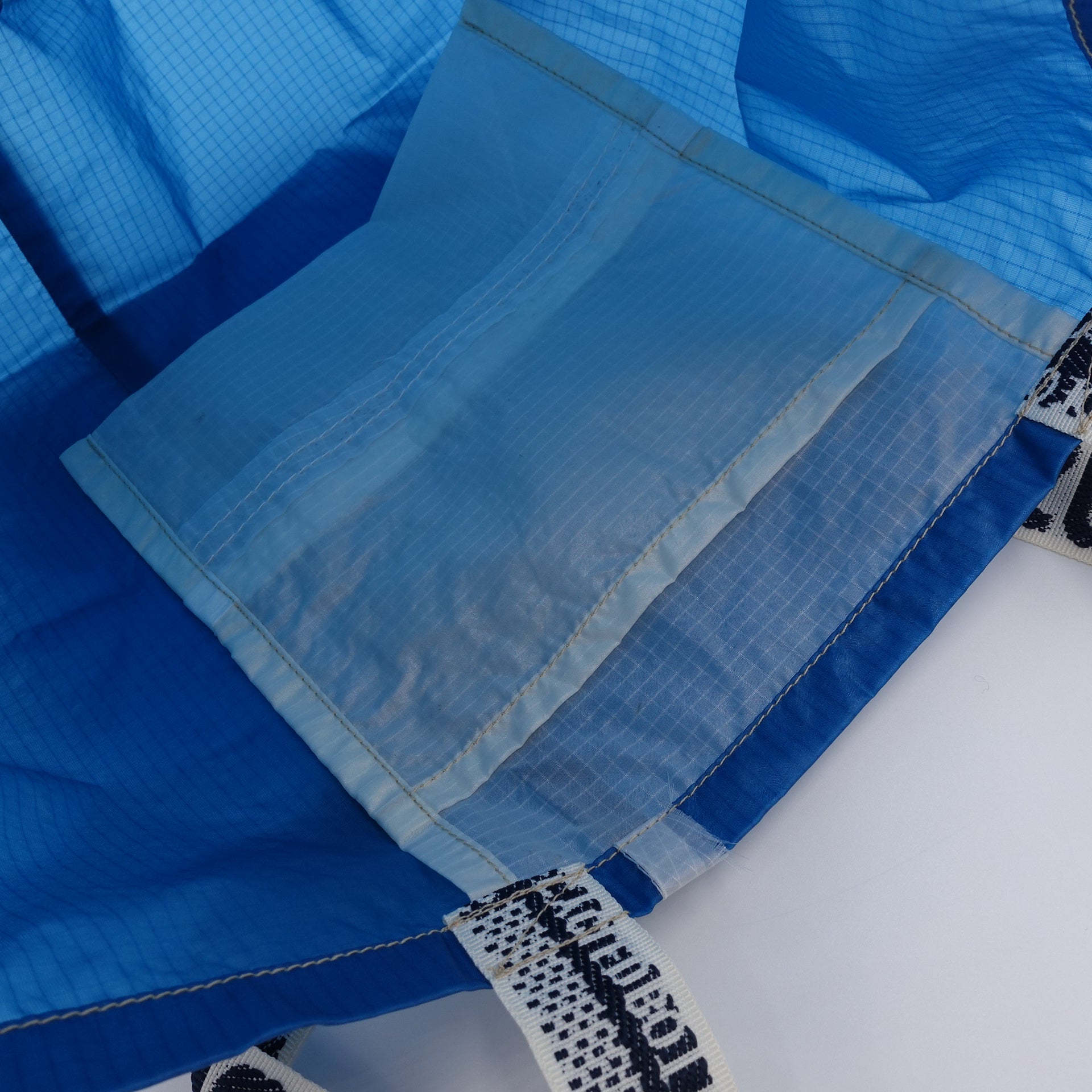 EXCLUSIVE CUT_TOTE M