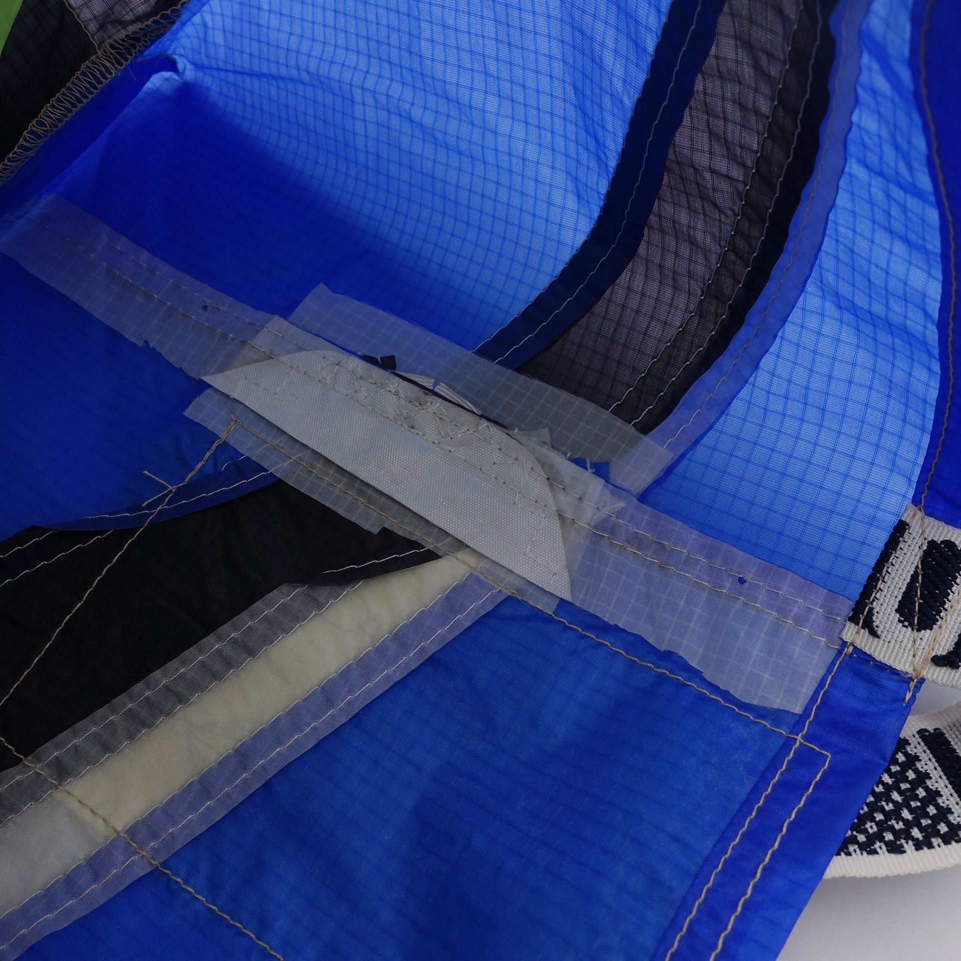 EXCLUSIVE CUT_TOTE M