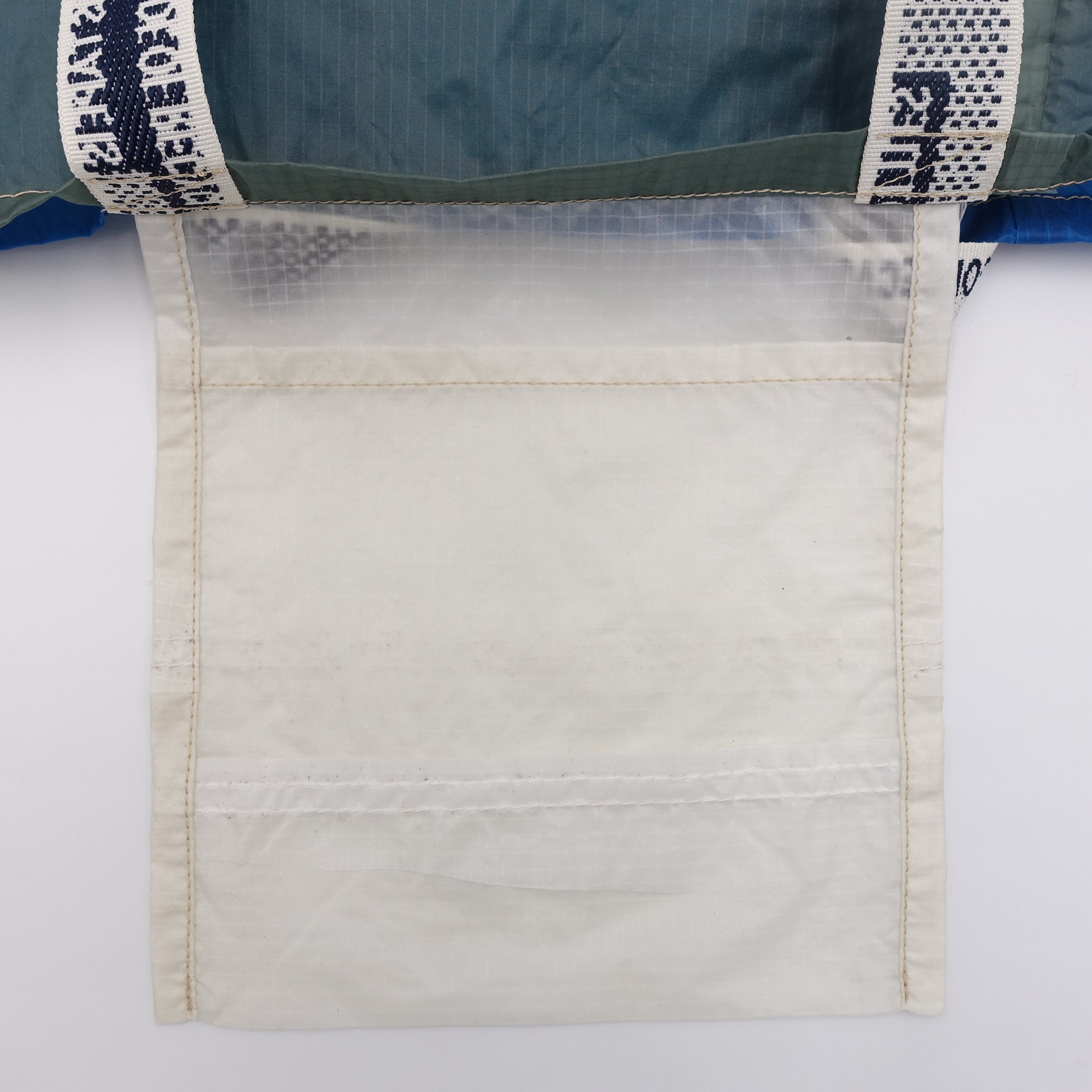 EXCLUSIVE CUT_TOTE M