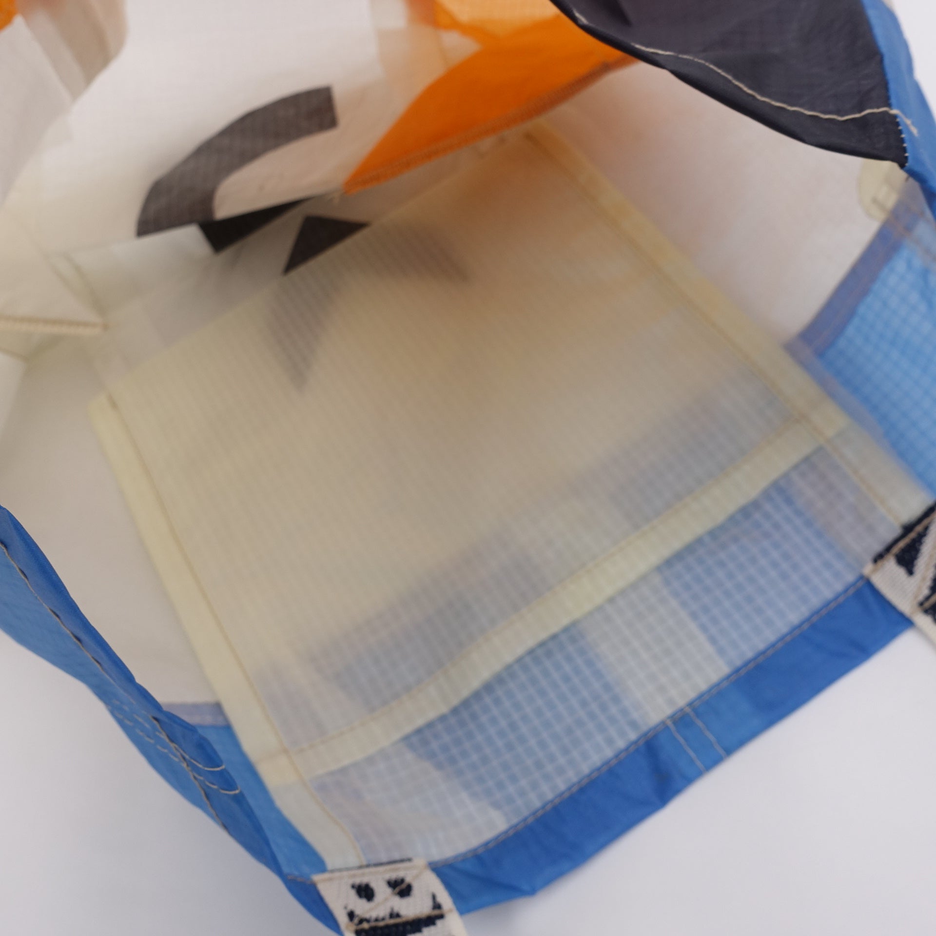 EXCLUSIVE CUT_TOTE M