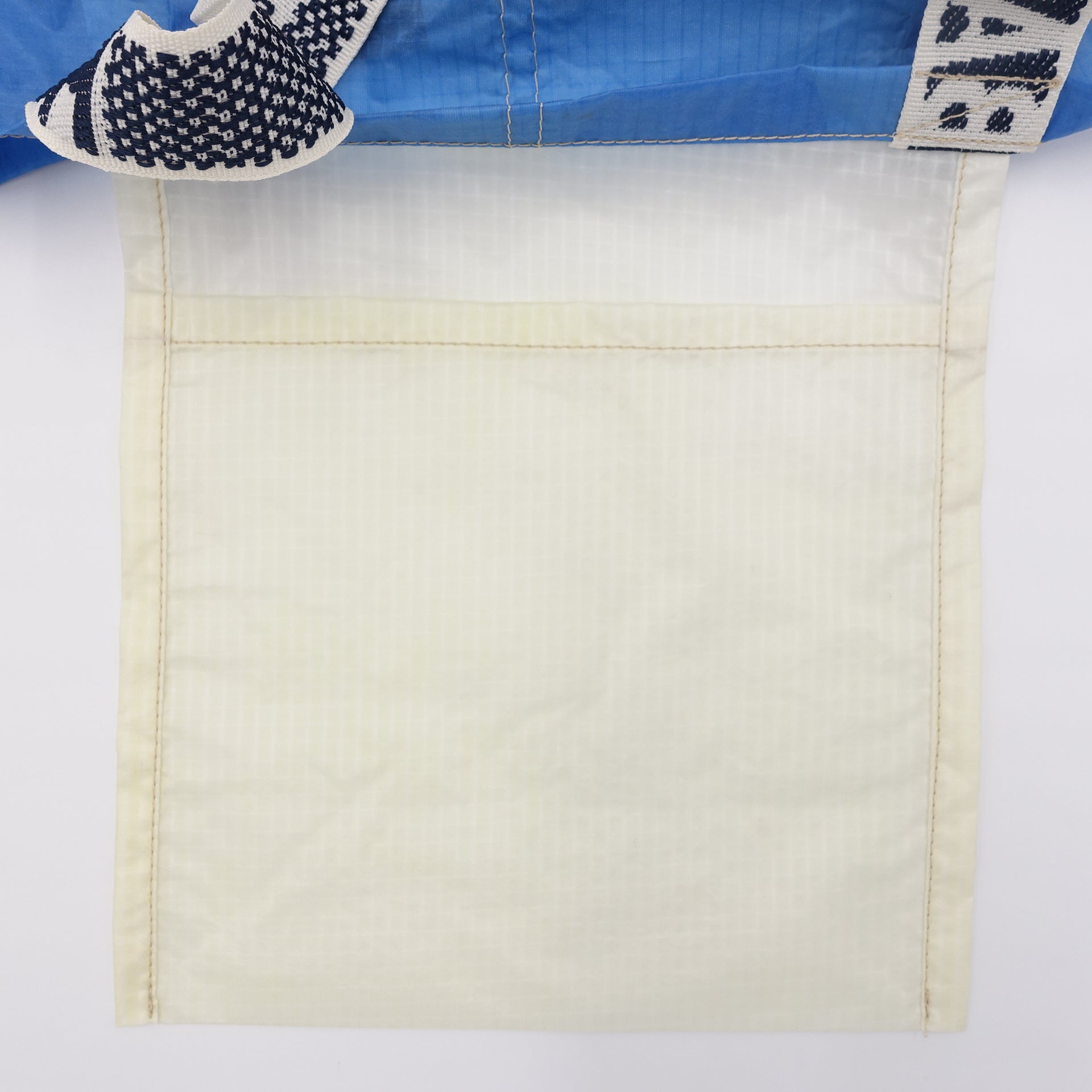 EXCLUSIVE CUT_TOTE M