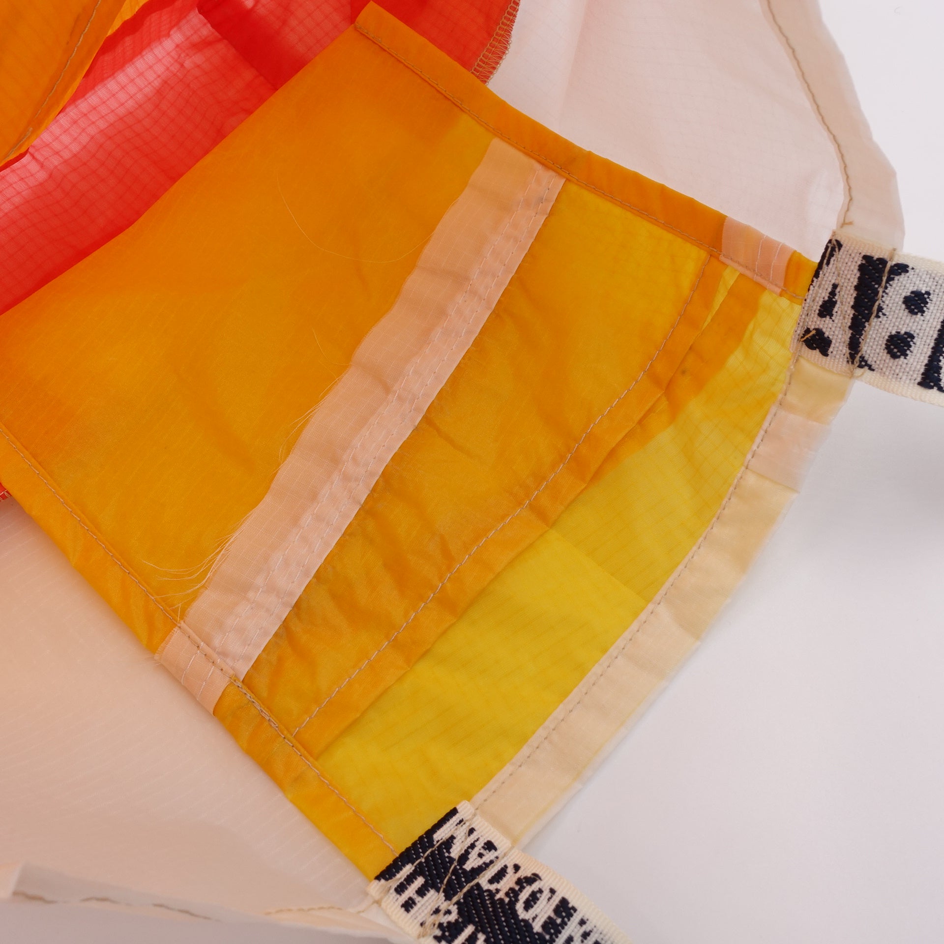 EXCLUSIVE CUT_TOTE M